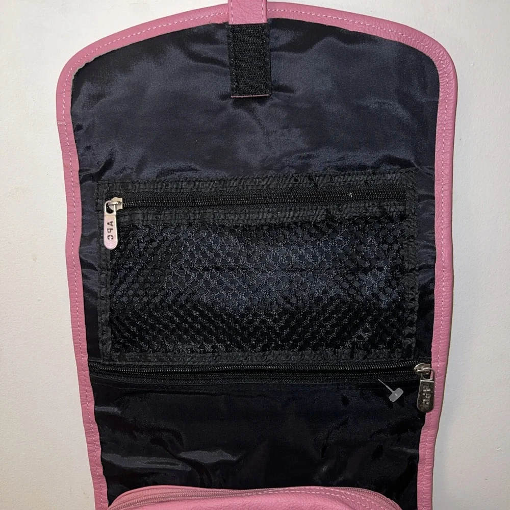 American Procurement Co Pink Leather Travelers Hanging Toiletry Bag Organizer